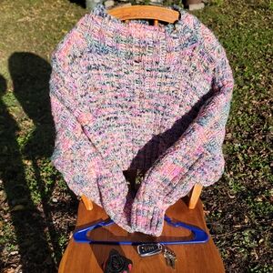 Oversized Cropped Free People sweater size ex-small